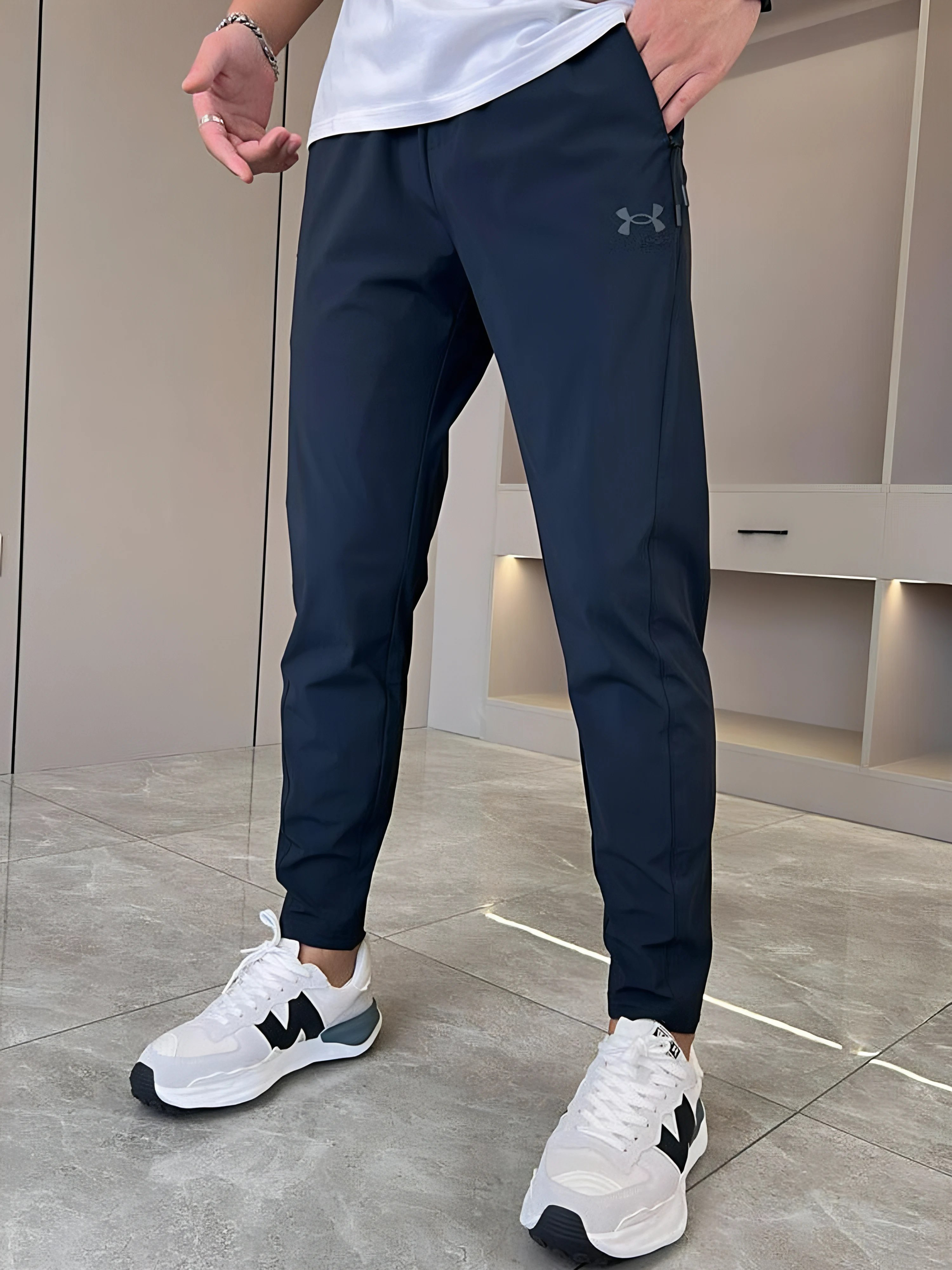 Under Armour - Super Dry Unisex Motion Pants